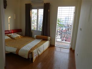 Nice 02 bedroom apartment for rent in Cau Giay